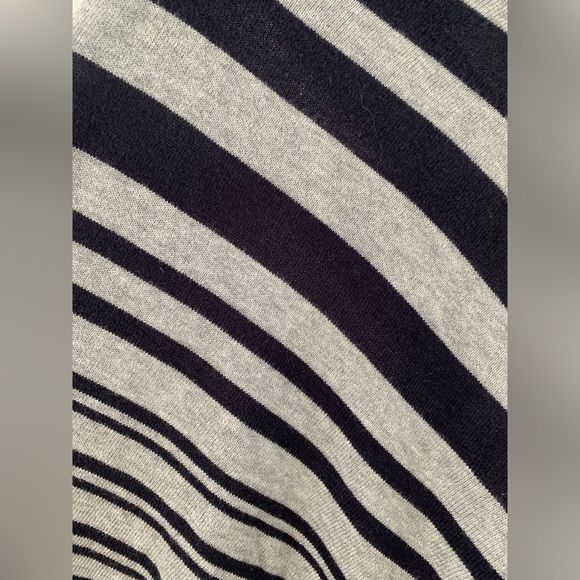 Jones New York Signature Sweaters - Picture 6 of 7